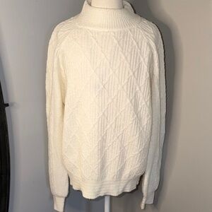 Willow & Clay Cream Cable Knit Sweater